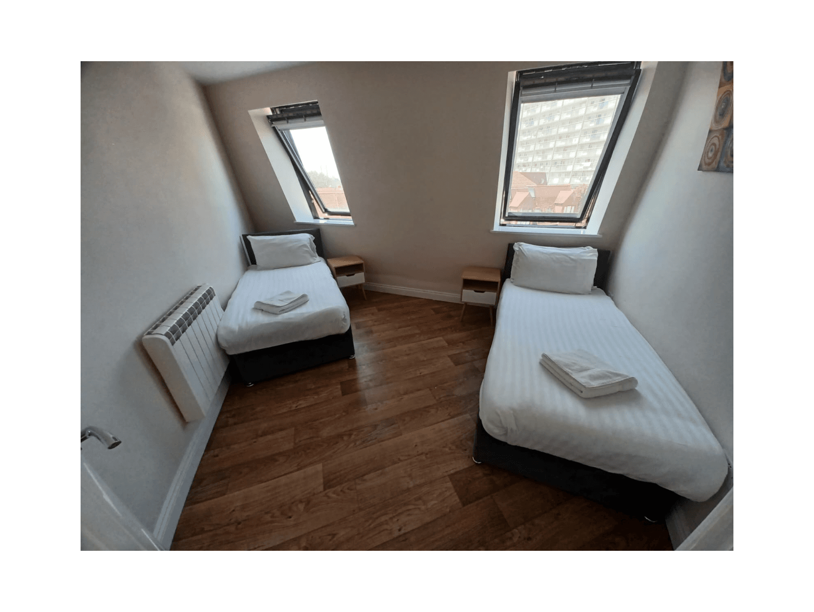 listing card gallery